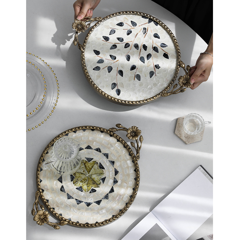 Bandeja de metal decorada com  - Luxury Skincare Tray avaliação e preço
